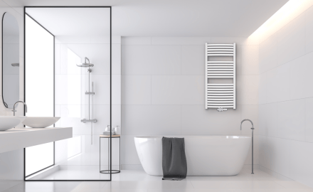 Radiador escalera baño blanco