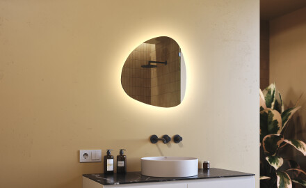 Espejo de baño LED de forma irregular 54x54cm con luz LED fría de 7000K, luz cálida de 3000K o luz neutra de 4500K